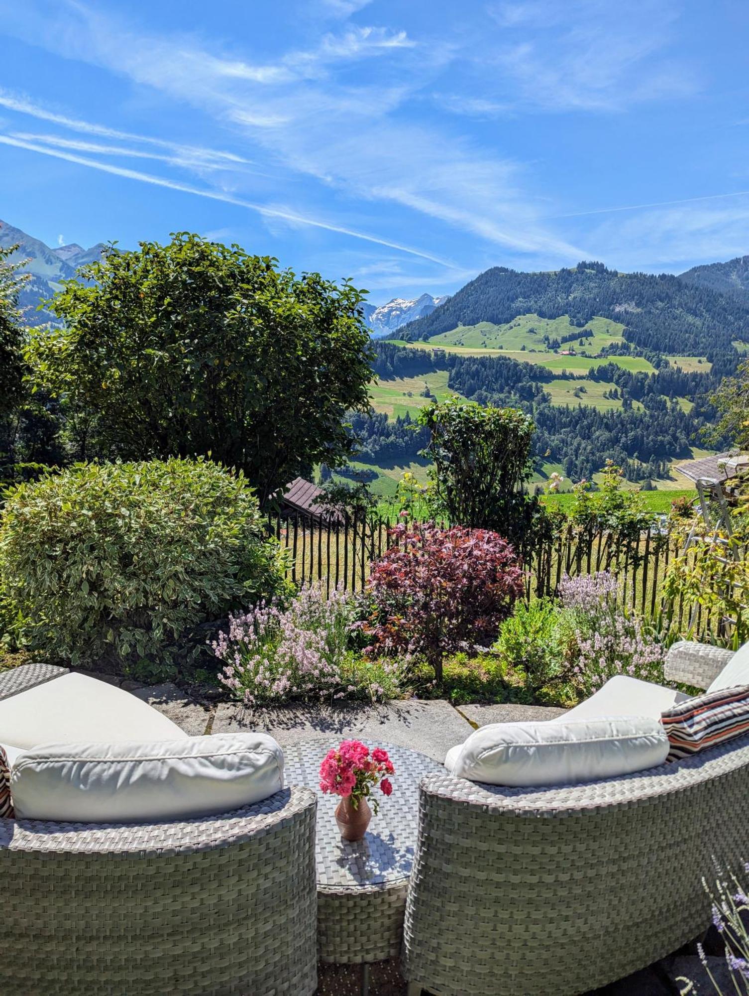 Swiss Mountain-Valley View Lodge Erlenbach im Simmental Bagian luar foto